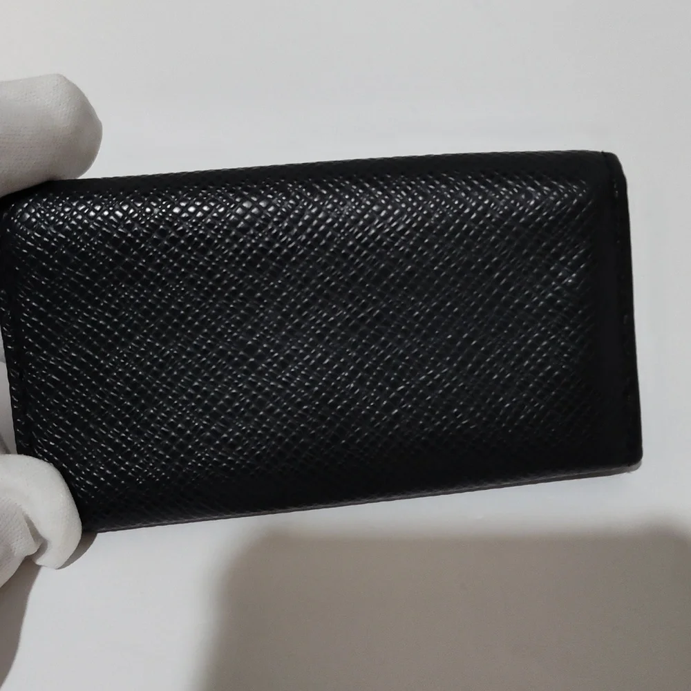 Louis Vuitton Black Textured Key Holder - Picture 2 of 6